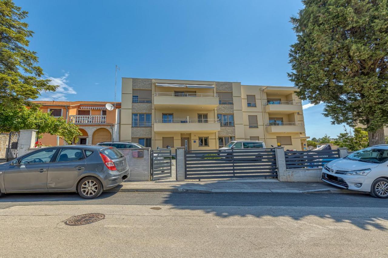Apartment Stoja Pula Bagian luar foto